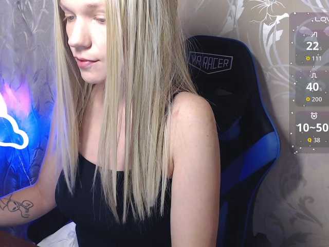 shinyvictoria live cam on BongaCams