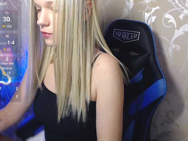 shinyvictoria live cam on BongaCams