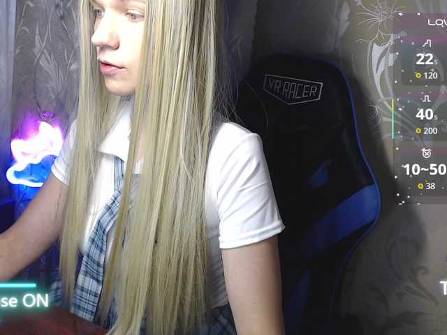 shinyvictoria live cam on BongaCams