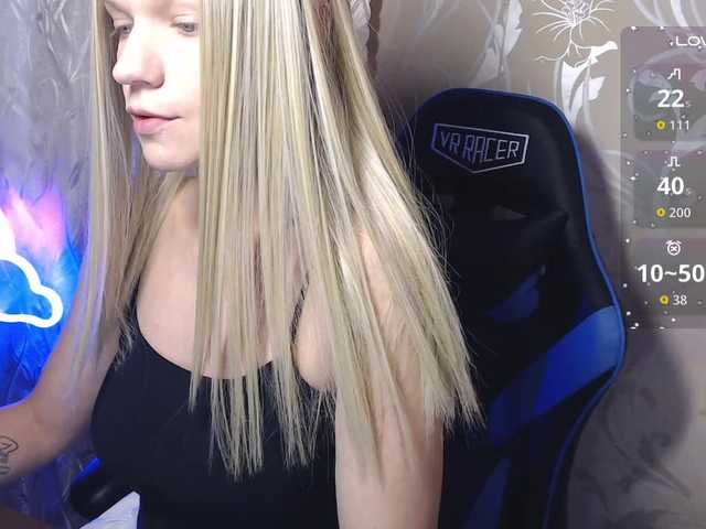 shinyvictoria live cam on BongaCams