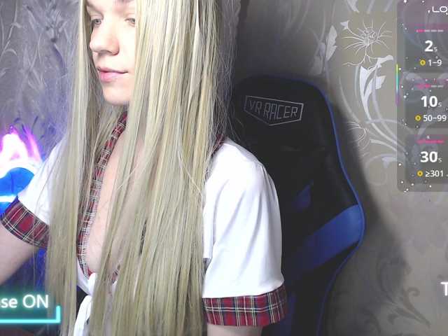 shinyvictoria live cam on BongaCams