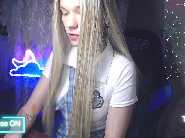 shinyvictoria live cam on BongaCams