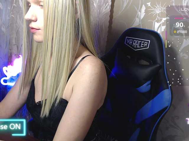 shinyvictoria live cam on BongaCams