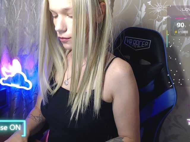 shinyvictoria live cam on BongaCams