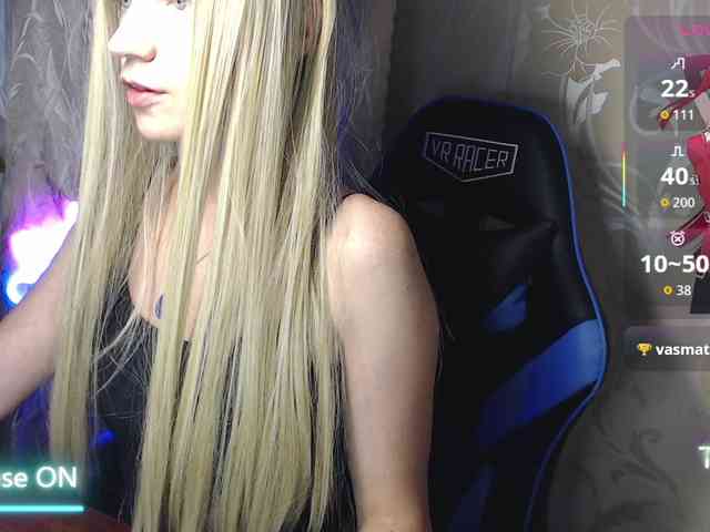 shiny_victoria's live room