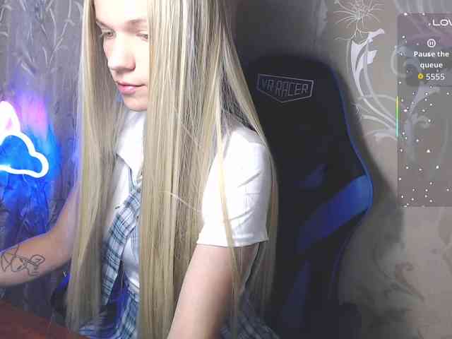 Shiny_Victoria webcam