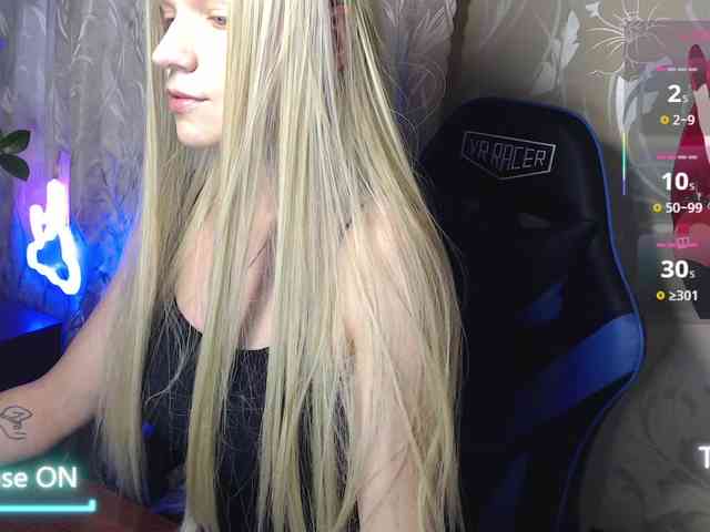 shiny_victoria's live room