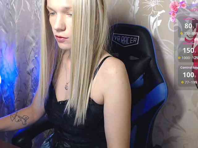 shiny_victoria's live room