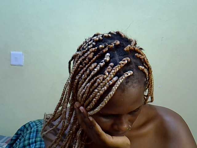 Curvy Goddess A (Curvy-goddessa)