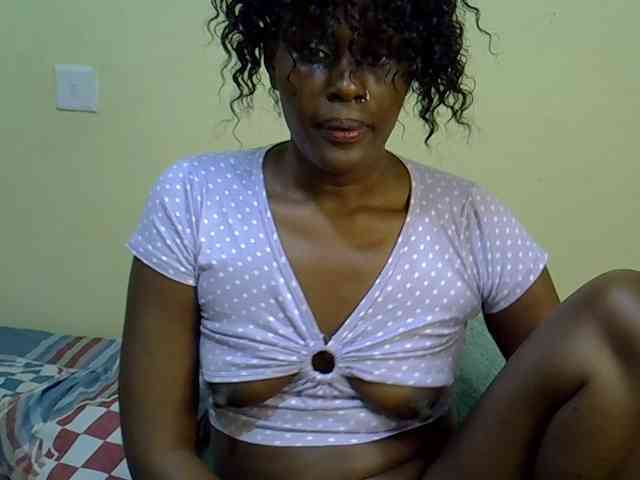 Curvy-goddessa