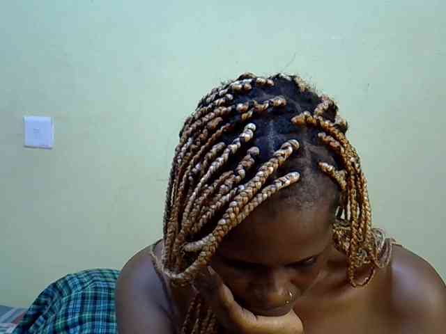 Curvy-goddessa webcam