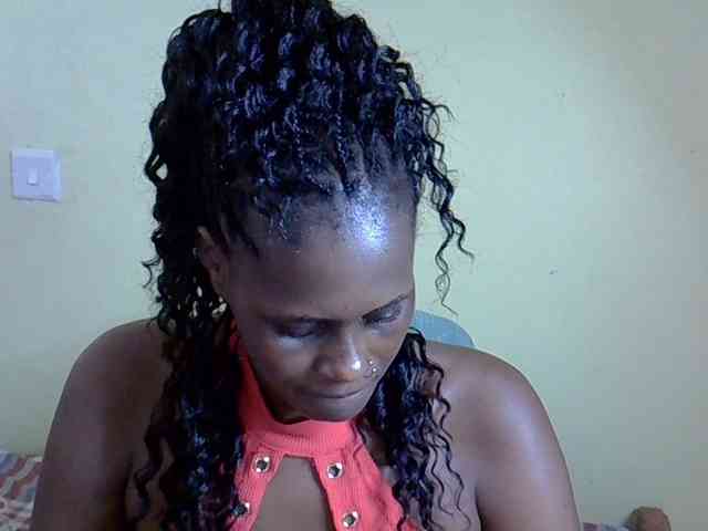Curvy-goddessa
