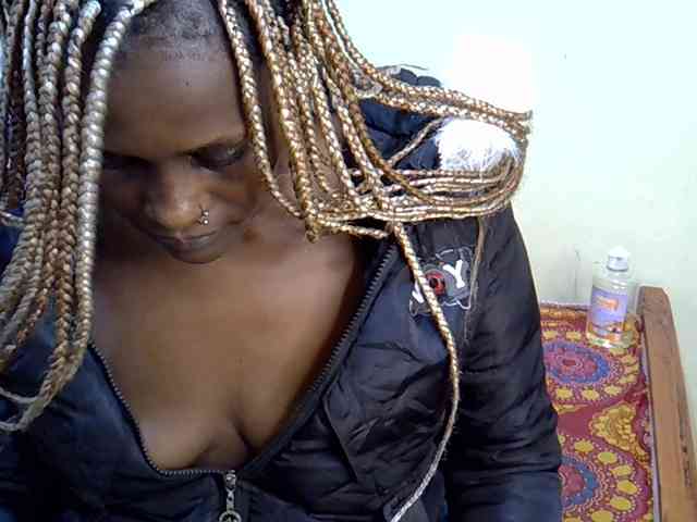 Curvy-goddessa webcam