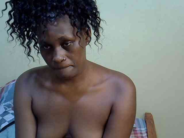Curvy-goddessa webcam