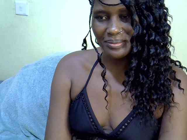 Curvy-goddessa webcam