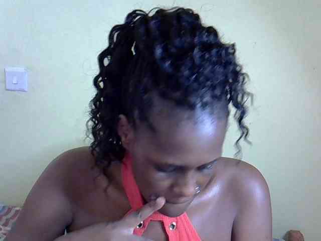 Curvy-goddessa webcam