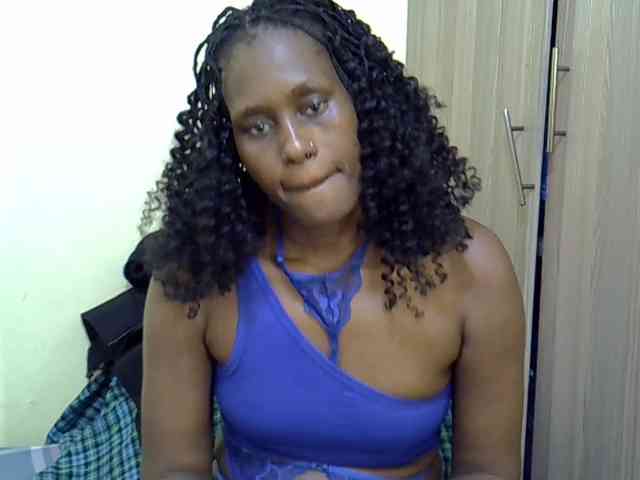 Curvy-goddessa