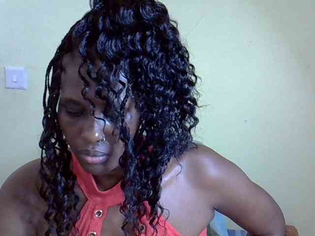 Curvy-goddessa