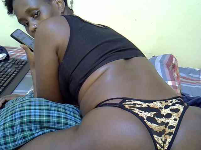 Curvy-goddessa webcam