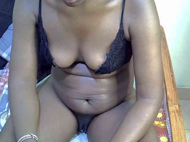 Curvy-goddessa webcam