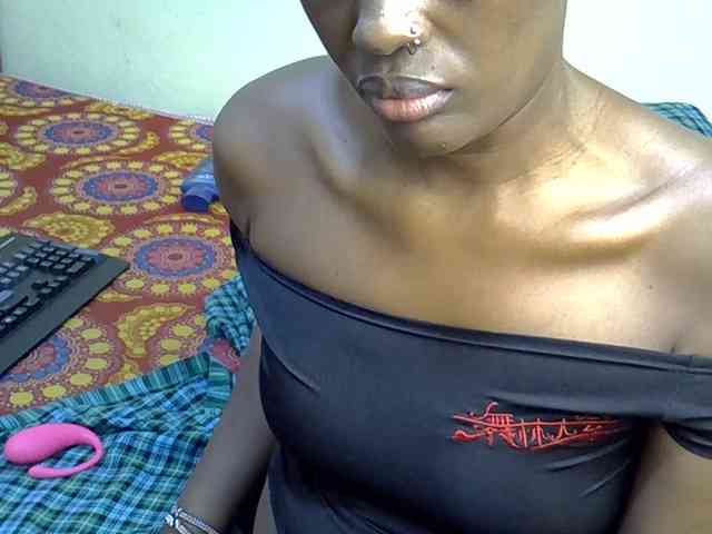 Curvy-goddessa webcam