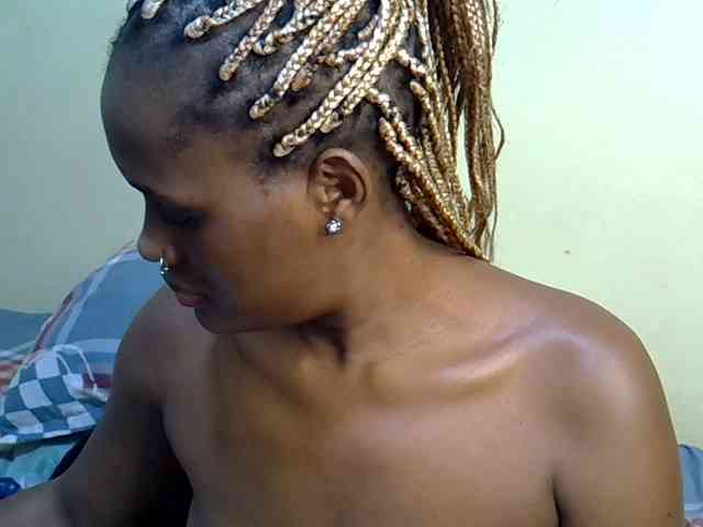 Curvy-goddessa webcam