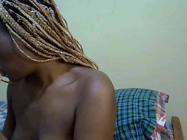 Curvy-goddessa webcam