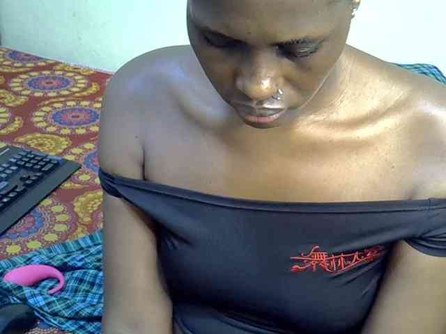 Curvy-goddessa webcam