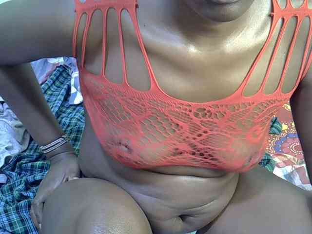 Curvy-goddessa webcam