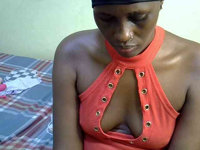 Curvy-goddessa webcam