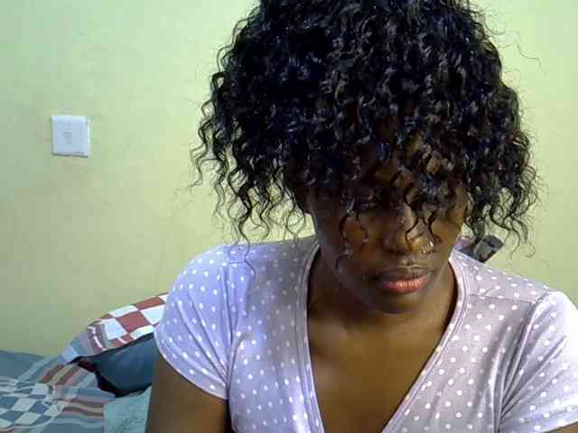 Curvy-goddessa webcam