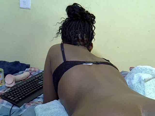 Curvy-goddessa webcam