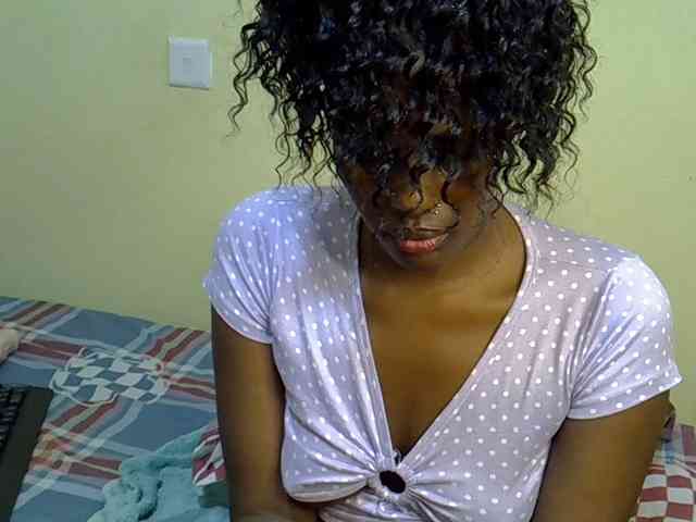 Curvy-goddessa