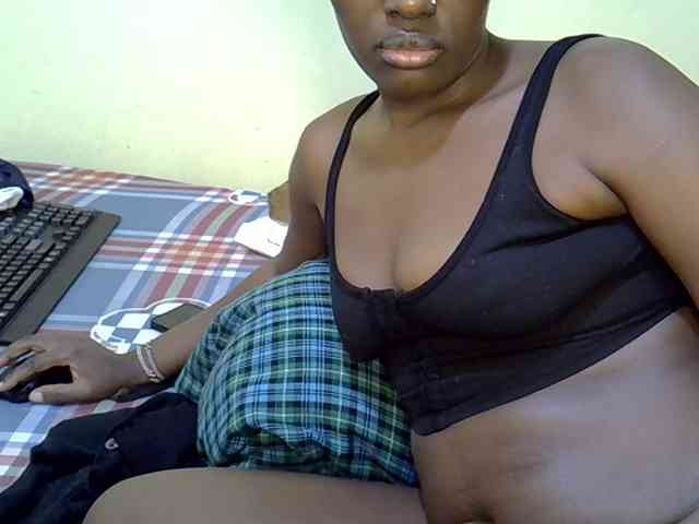 Curvy-goddessa webcam
