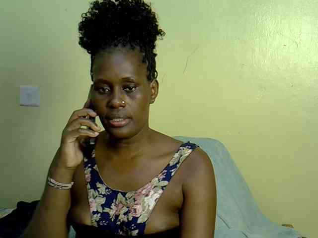Curvy-goddessa webcam