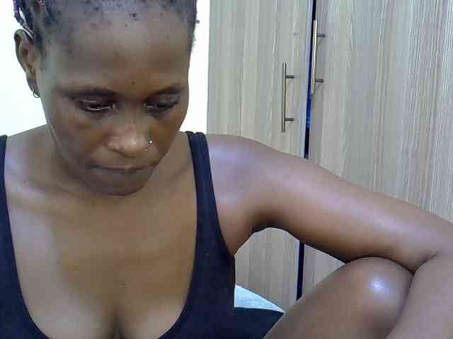 Curvy-goddessa webcam