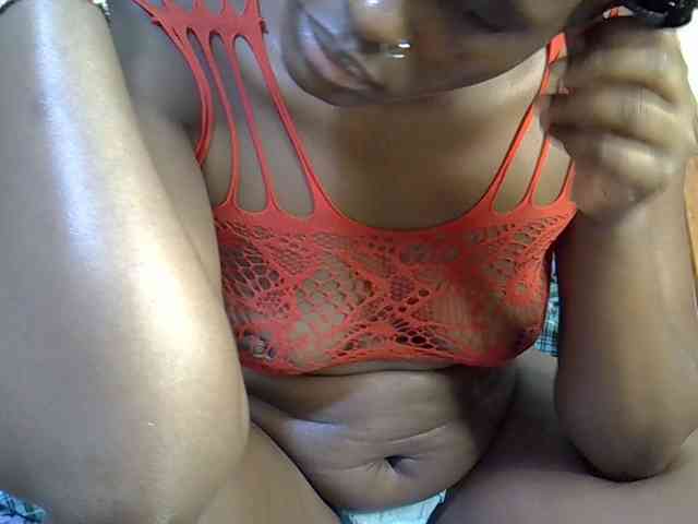 Curvy-goddessa Curvy-goddessa
