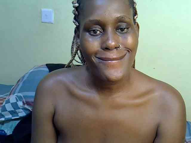 Curvy-goddessa webcam