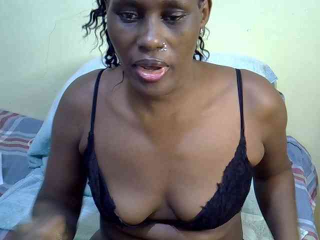 Curvy-goddessa webcam