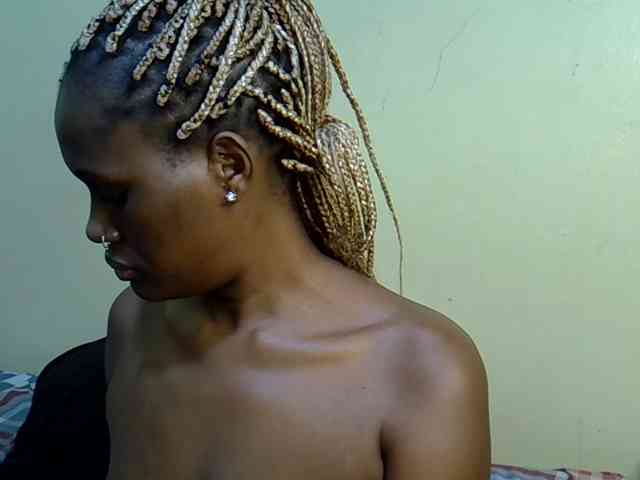 Curvy-goddessa webcam