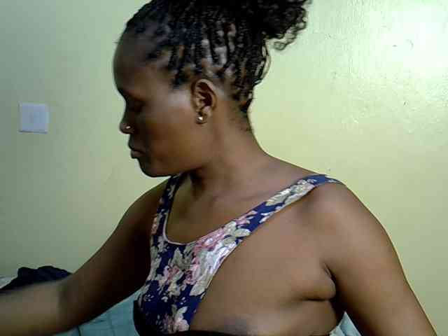 Curvy-goddessa webcam