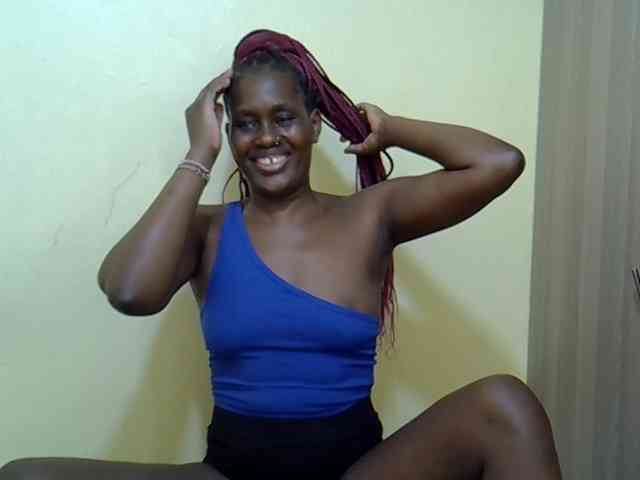 Curvy-goddessa webcam