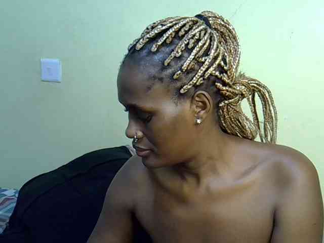 Curvy-goddessa webcam