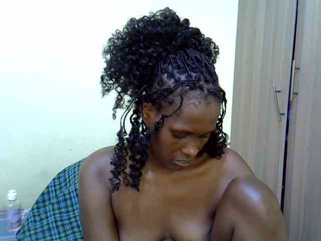Curvy-goddessa