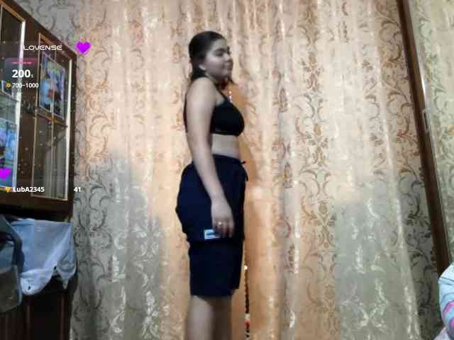 AureliaHoman webcam