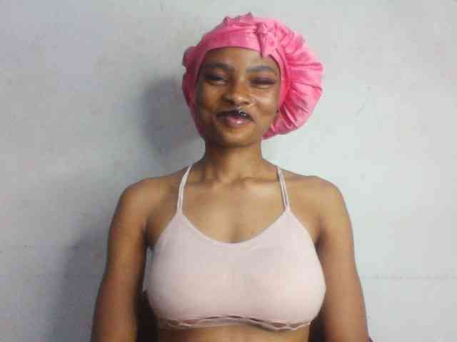 Ceecee webcam