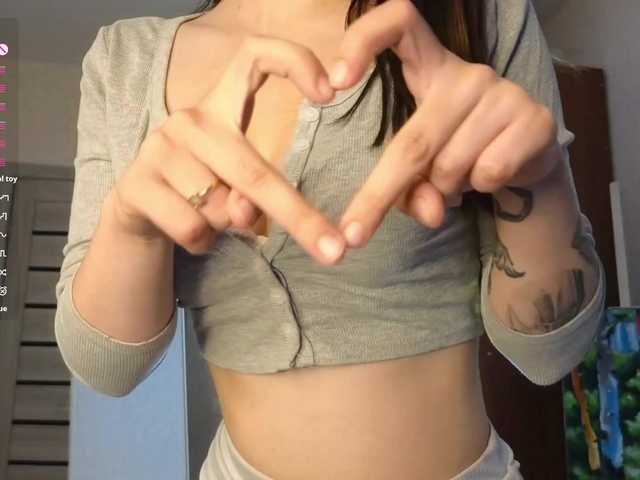meowmeow-Mia live cam on BongaCams