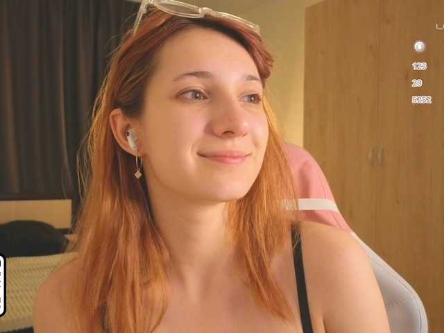 meowmeow-Mia live cam on BongaCams