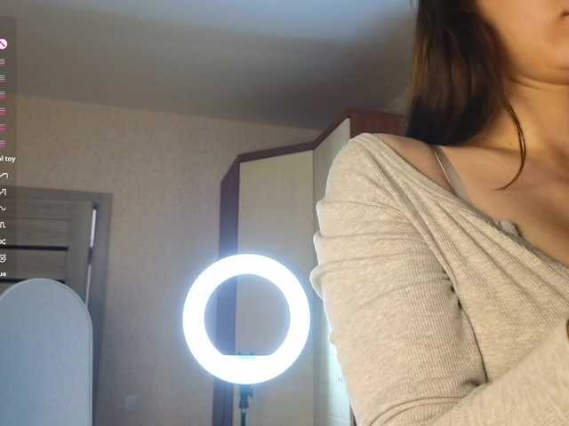 meowmeow-Mia live cam on BongaCams