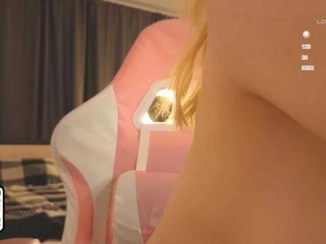 meowmeow-Mia live cam on BongaCams